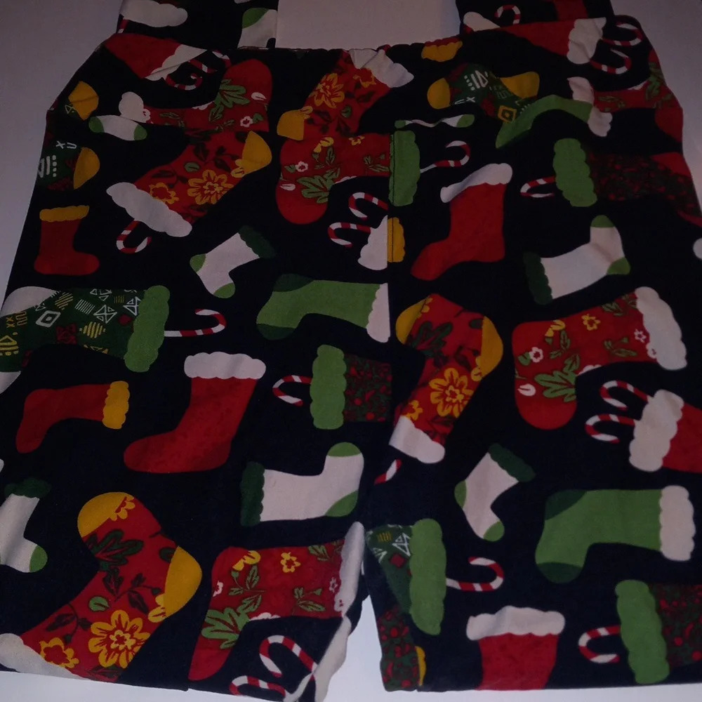 LuLaRoe Holiday leggings - Picture 3 of 5